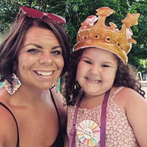 Meet your Posher, Annette - Picture 1 of 1